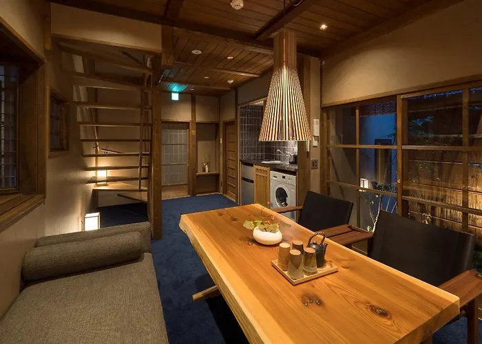 Bonbori An Machiya House Villa Kyoto